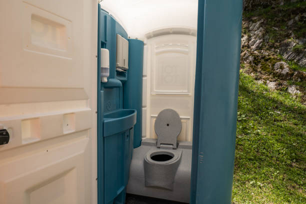 Portable Restroom Setup and Delivery in Virginia Gardens, FL